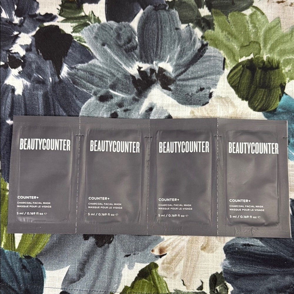 NEW Beautycounter Charcoal Mask - Sample Pack of 4​​